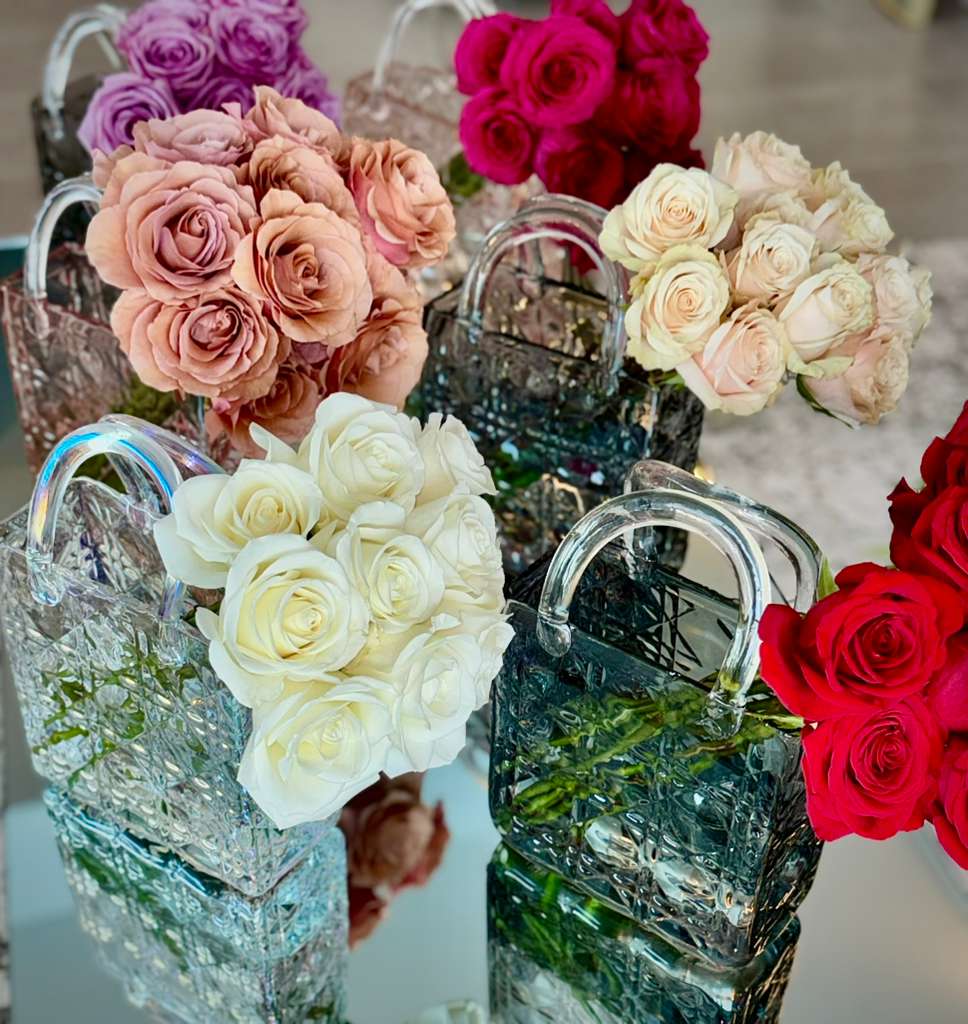 Fancy Roses Vizcaya Roses - Luxury Roses & Floral Arrangements